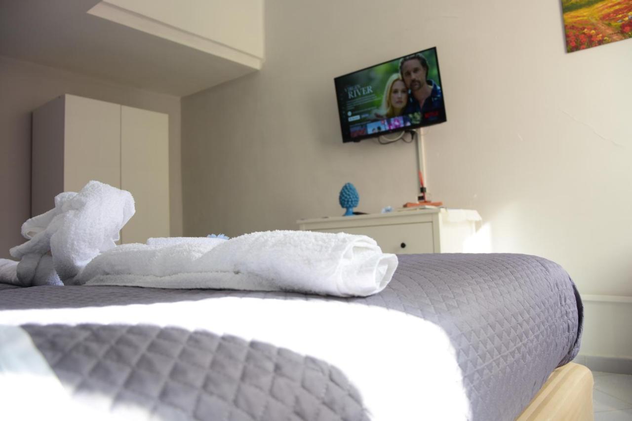 Scugnizzella Holiday House Leilighet Napoli Eksteriør bilde