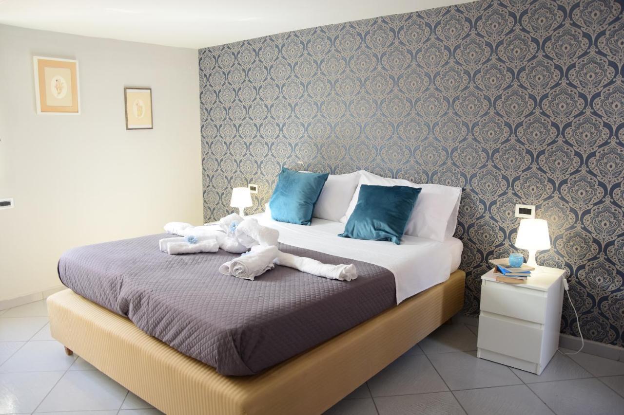 Scugnizzella Holiday House Leilighet Napoli Eksteriør bilde